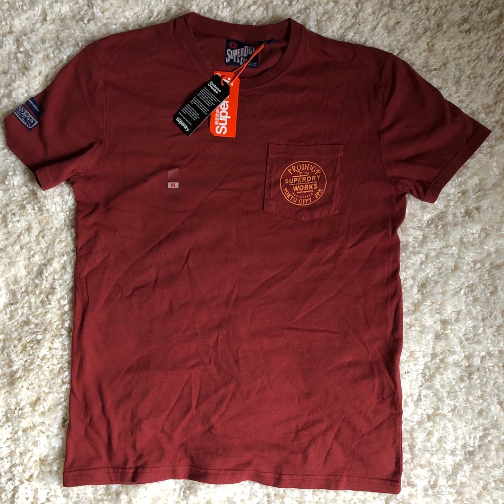 men’s red superdry tee
